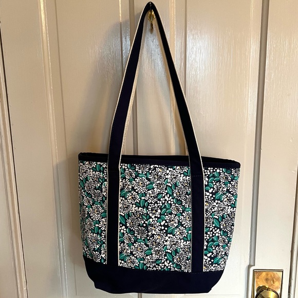 Lands’ End Classic Tote Bag floral print - Picture 3 of 8